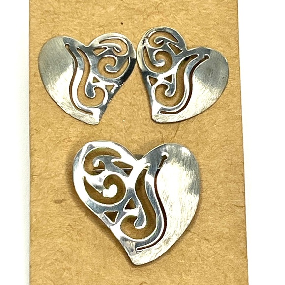 925 Silver Heart Pendant and Earrings Set - Imported from Mexico - Picture 1 of 1